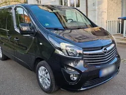 Schwarz Gebraucht 2015 Opel Vivaro Van | 13.900 € (Teuer)