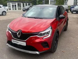 Dezirrot metallic/dach black Gebraucht 2022 Renault Captur Evolution SUV | 19.990 € (Teuer)