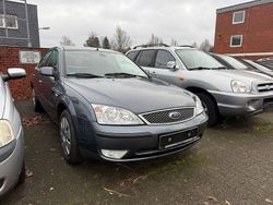 Grau Gebraucht 2003 Ford Mondeo Ghia Limousine | 2.980 € (Etwas zu teuer)
