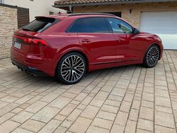 Rot Gebraucht 2023 Audi SQ8 Sport SUV | 88.880 € (Guter Preis)