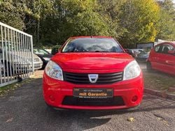 Rot Gebraucht 2009 Dacia Sandero Basis Kleinwagen | 1.999 € (Fairer Preis)