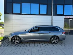 Blau Gebraucht 2021 BMW 520 Sport Line Kombi | 29.999 € (Fairer Preis)