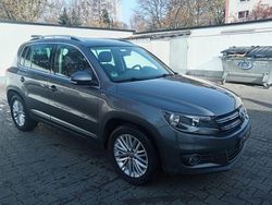 Grau Gebraucht 2014 VW Tiguan Sportline SUV | 8.100 € (Fairer Preis)