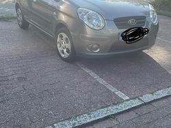 Silber Gebraucht 2009 Kia Picanto Kleinwagen | 1.650 €