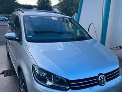 Grau Gebraucht 2012 VW Touran Van / Kleinbus | 9.000 €
