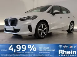 Weiß Gebraucht 2023 BMW 218 Active Tourer Van / Kleinbus | 28.450 € (Guter Preis)