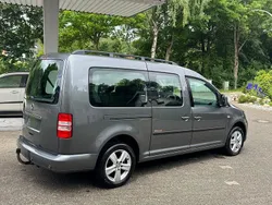 Grau Gebraucht 2012 VW Caddy Maxi Van / Kleinbus | 9.600 € (Fairer Preis)