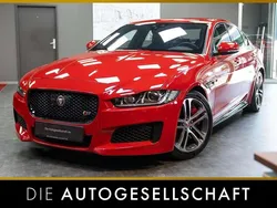 Caldera red Gebraucht 2017 Jaguar XE S Limousine | 28.990 € (Fairer Preis)