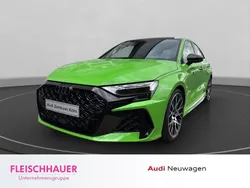 Gruen Neu 2025 Audi RS3 Sportback Advanced Kleinwagen | 67.990 € (Superpreis)