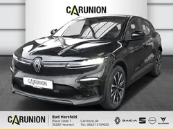 Black pearlschwarz metallic Gebraucht 2022 Renault Mégane Evolution Limousine | 27.460 € (Guter Preis)