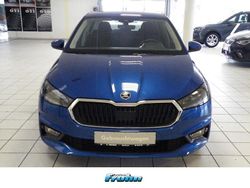 Raceblau (metallic) Gebraucht 2024 Skoda Fabia Ambition Limousine | 18.900 € (Fairer Preis)