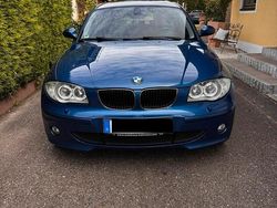 Blau Gebraucht 2005 BMW 120 Kleinwagen | 5.700 €