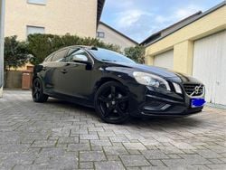 Schwarz Gebraucht 2013 Volvo S60 R-Design Limousine | 12.999 € (Fairer Preis)