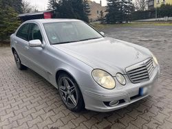 Silber Gebraucht 2009 Mercedes E320 Limousine | 4.990 € (Guter Preis)