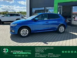Raceblau metallic Neu 2024 Skoda Fabia Selection Limousine | 22.870 € (Fairer Preis)