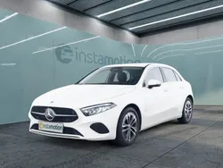 Weiß Gebraucht 2023 Mercedes A180 Advanced Limousine | 29.060 € (Fairer Preis)