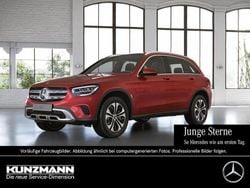 Designo hyazinthrot metallic Gebraucht 2021 Mercedes GLC300e SUV | 36.570 € (Superpreis)