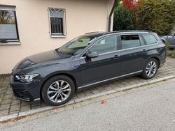 Grau Gebraucht 2020 VW Passat GTE Kombi | 19.450 € (Superpreis)