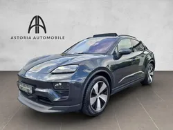 Vulkangrau Gebraucht 2024 Porsche Macan SUV | 79.450 €