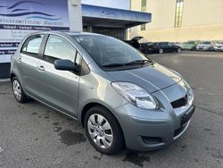 Silber Gebraucht 2009 Toyota Yaris Cool Kleinwagen | 3.000 € (Guter Preis)