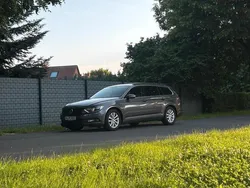 Grau Gebraucht 2017 VW Passat Comfortline Kombi | 9.000 € (Superpreis)