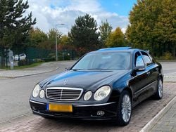 Schwarz Gebraucht 2005 Mercedes E500 Avantgarde Limousine | 6.300 € (Superpreis)