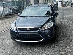 Grau Gebraucht 2008 Ford Focus Ghia Kombi | 3.490 € (Fairer Preis)