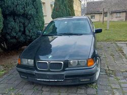 Schwarz Gebraucht 1996 BMW 316 Kleinwagen | 3.000 €