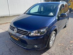 Blau Gebraucht 2014 VW Touran Life Van / Kleinbus | 8.999 € (Fairer Preis)