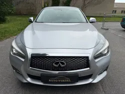 Gebraucht 2015 Infiniti Q50 Premium Limousine | 9.800 € (Teuer)