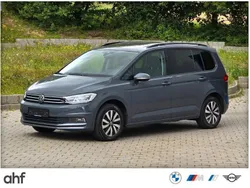 Delfingrau metallic Gebraucht 2023 VW Touran Van / Kleinbus | 34.490 € (Etwas zu teuer)