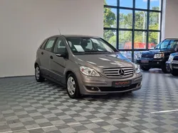 Grau Gebraucht 2006 Mercedes B180 Van / Kleinbus | 4.999 €