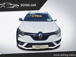 Weiß Gebraucht 2018 Renault Mégane IV Business Limousine | 13.950 € (Teuer)