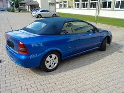 Blau Gebraucht 2003 Opel Astra Cabriolet Edition Cabrio | 4.950 € (Teuer)