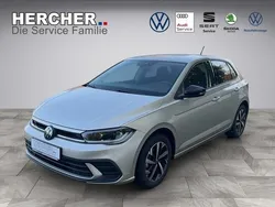 Silber Gebraucht 2024 VW Polo Move Kleinwagen | 19.790 € (Guter Preis)
