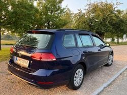 Blau Gebraucht 2020 VW Golf VII Comfortline Kombi | 8.800 € (Guter Preis)
