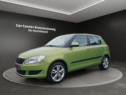 Grün Gebraucht 2011 Skoda Fabia Cool Edition Limousine | 5.999 €
