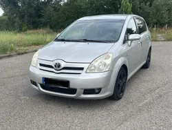 Silber Gebraucht 2007 Toyota Corolla Verso Van / Kleinbus | 3.300 € (Fairer Preis)