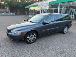 Grau Gebraucht 2007 Volvo V70 Comfort Kombi | 7.990 €