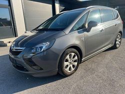 Grau Gebraucht 2016 Opel Zafira Tourer Edition Van / Kleinbus | 4.850 € (Guter Preis)