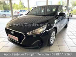 Schwarz Gebraucht 2019 Hyundai i30 Select Kombi | 12.990 € (Guter Preis)