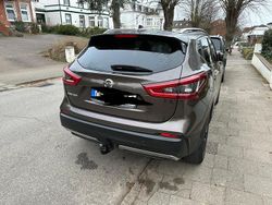 Braun Gebraucht 2018 Nissan Qashqai N-Connecta SUV | 20.000 € (Teuer)