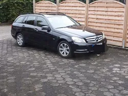 Schwarz Gebraucht 2012 Mercedes C180 Limousine | 14.200 € (Etwas zu teuer)