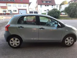 Grau Gebraucht 2007 Toyota Yaris Style Kleinwagen | 3.300 € (Guter Preis)