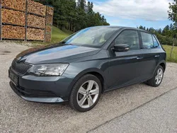 Grau Gebraucht 2015 Skoda Fabia Ambition Limousine | 6.999 € (Guter Preis)