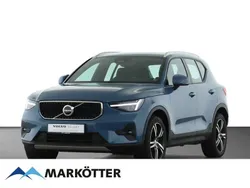 Blau Gebraucht 2024 Volvo XC40 Core SUV | 35.450 € (Guter Preis)