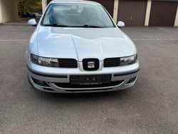 Grau Gebraucht 2005 Seat Leon Limousine | 1.550 € (Fairer Preis)