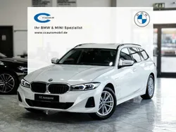 Mineralweiss Gebraucht 2023 BMW 330e Kombi | 35.999 € (Superpreis)