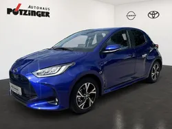 Juniper blue Gebraucht 2025 Toyota Yaris Hybrid Limousine | 26.990 € (Etwas zu teuer)