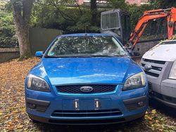 Blau Gebraucht 2006 Ford Focus Kleinwagen | 1.500 € (Guter Preis)
